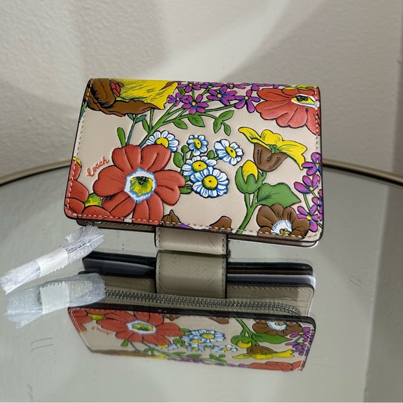 Coach Medium Corner Zip Wallet Light Cream With Floral Print - Picture 6 of 9